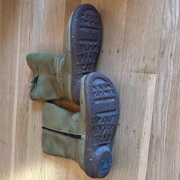 El Naturalist Green Leather Boots - Picture 4 of 6